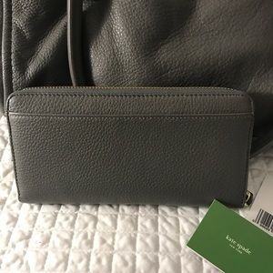 Kate Spade Cobble Hill wallet
